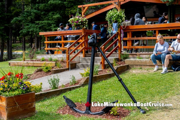 Canadian Rockies Banff Lake Minnewanka Boat Cruise