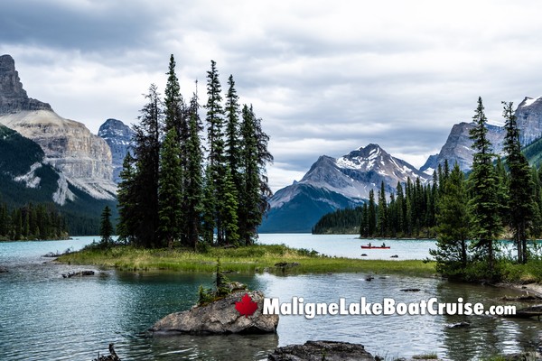 Maligne Lake Boat Cruise Beautiful Spirit Island