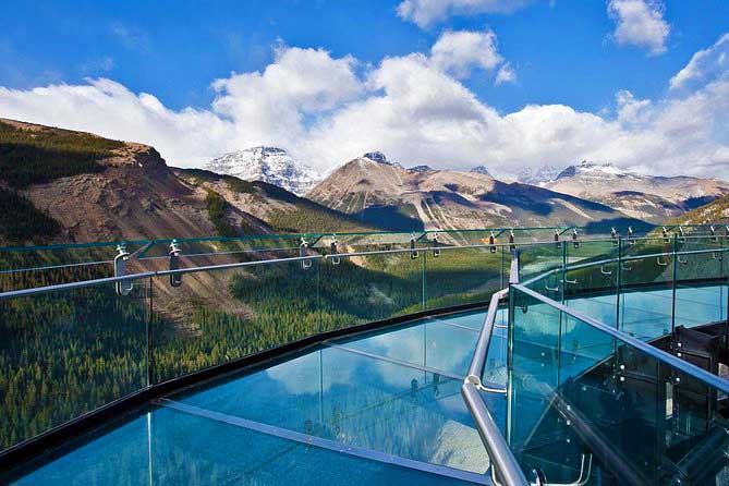 Canadian Rockies Athabasca Glacier Skywalk and Icefield Tour